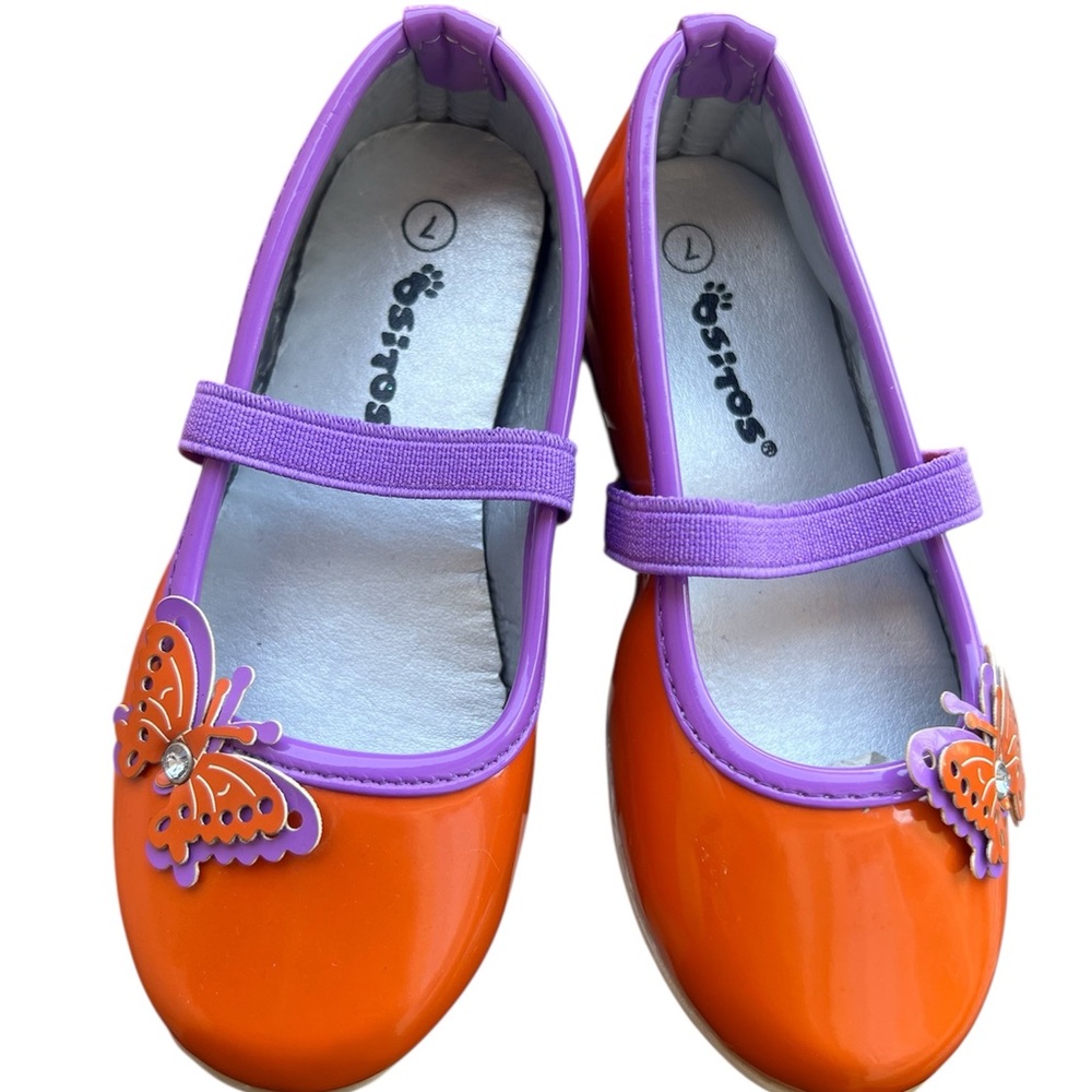 Butterfly small kid flat shoe with butterfly design size 7 small kid